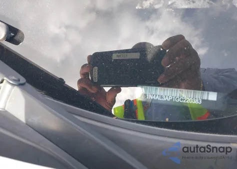 2016 Nissan Altima 2.5/2.5 S/2.5 Sl/2.5 Sr/2.5 Sv from USA, damaged, VIN 1N4AL3AP1GC220383